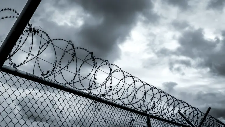 Arizona: Crisis carcelaria, cierres y aumento de muertes
