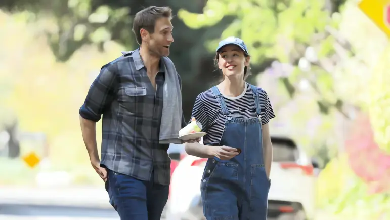 Jennifer Garner y John Miller: Una relación que florece en la discreción
