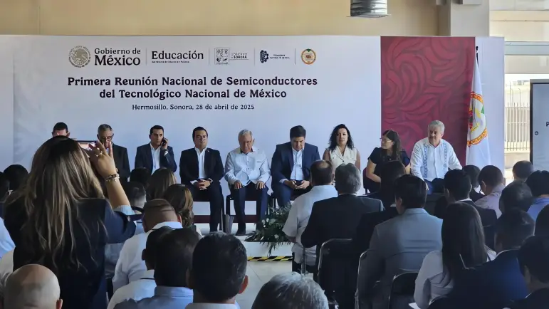 TECNM participa en importante reunión
