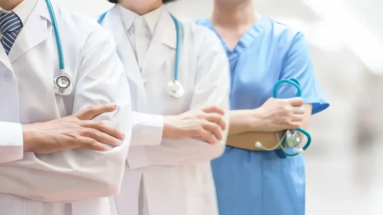 Cirugías estéticas en México: La mitad a cargo de usurpadores
