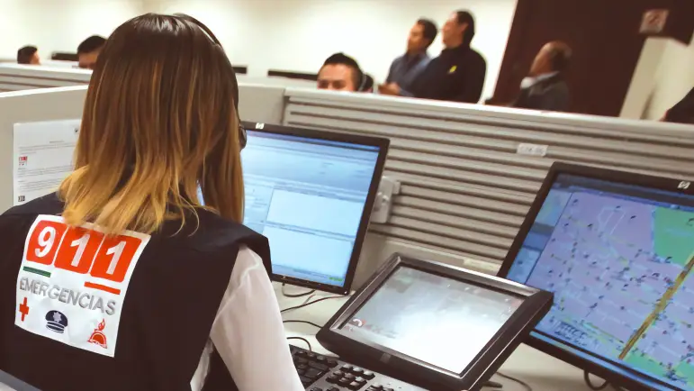 Récord de llamadas de emergencia: más de 8 mil en un solo día
