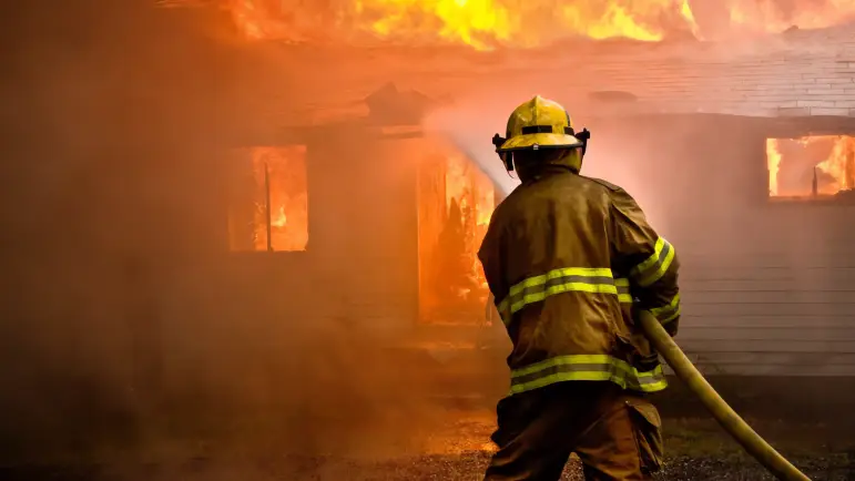 Incendio mortal en Phoenix deja una víctima fatal

