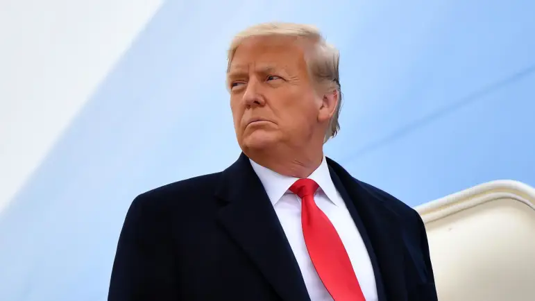 Trump promete drástica reducción en el precio de medicamentos en EE.UU.
