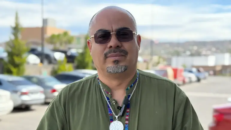 Mujer indígena hace historia como primera regidora étnica en Nogales
