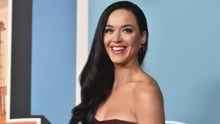 Katy Perry confronta a acosador durante concierto en Las Vegas
