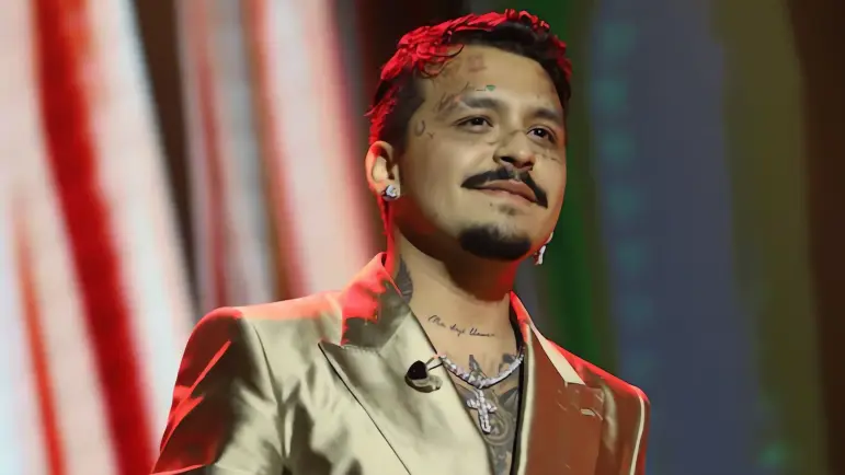 Universal Music demanda a Nodal por falsificación
