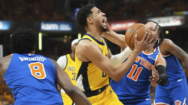Pacers aplastan a Knicks y se acercan a las Finales NBA
