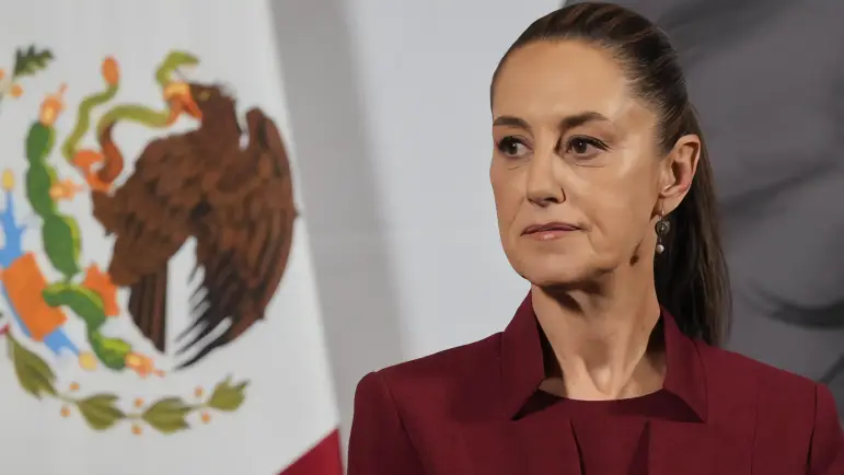 Sheinbaum critica declaraciones del fiscal sobre caso Ayotzinapa
