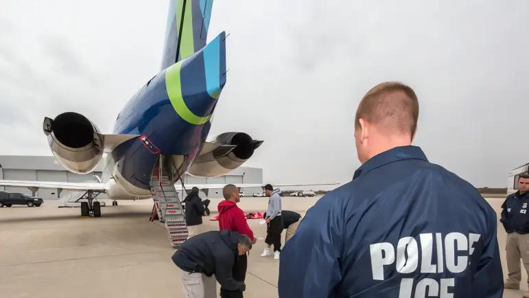 Niña mexicana enferma lucha contra la deportación de EEUU
