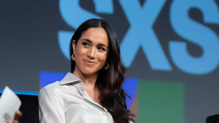 Meghan Markle: El Equilibrio entre la Maternidad y el Éxito Empresarial
