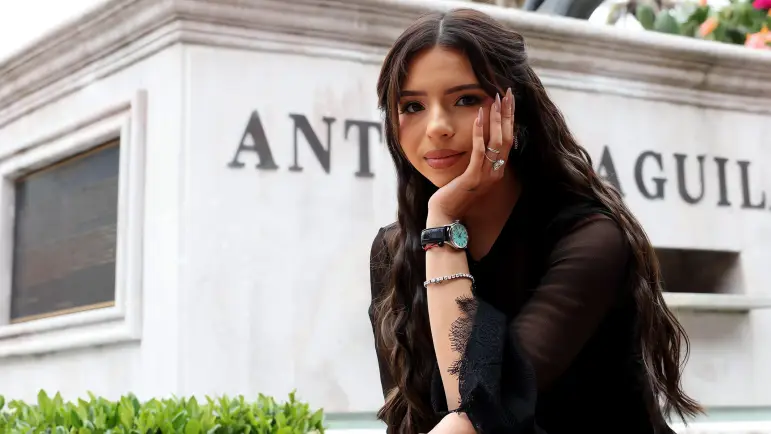 Ángela Aguilar alza la voz contra el ciberacoso: un llamado a la acción
