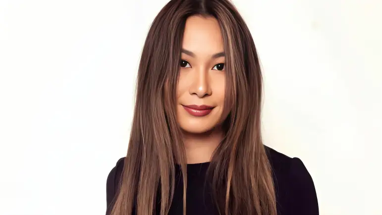 El ascenso meteórico de Lucy Guo: De cero a multimillonaria de la IA
