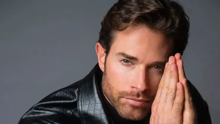 Sebastián Rulli: Un desnudo que abraza la autoaceptación
