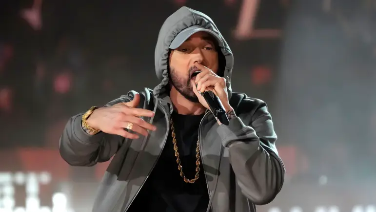 Eminem demanda a Meta por 109 millones de dólares en derechos de autor

