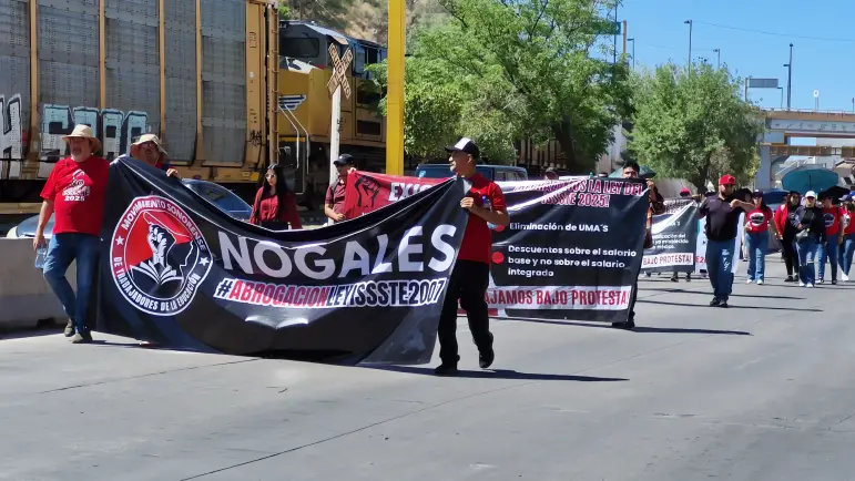 Maestros de Sonora continúan paro los días 9 y 10 de junio

