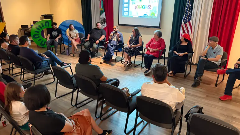 Consulado de México en Nogales celebra Conversatorio Pride

