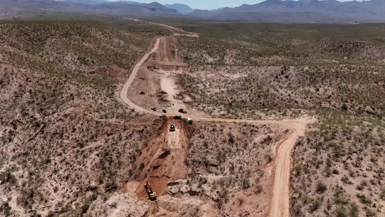 Gobernador inspecciona avance de carretera Bavispe-Nuevo Casas Grandes
