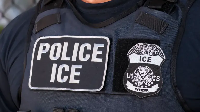 ICE se queda sin fondos tras sobrepasar presupuesto en $1,000 millones
