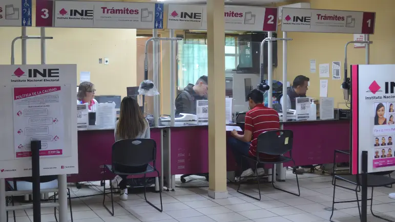 INE atiende entre 150 y 180 trámites diarios
