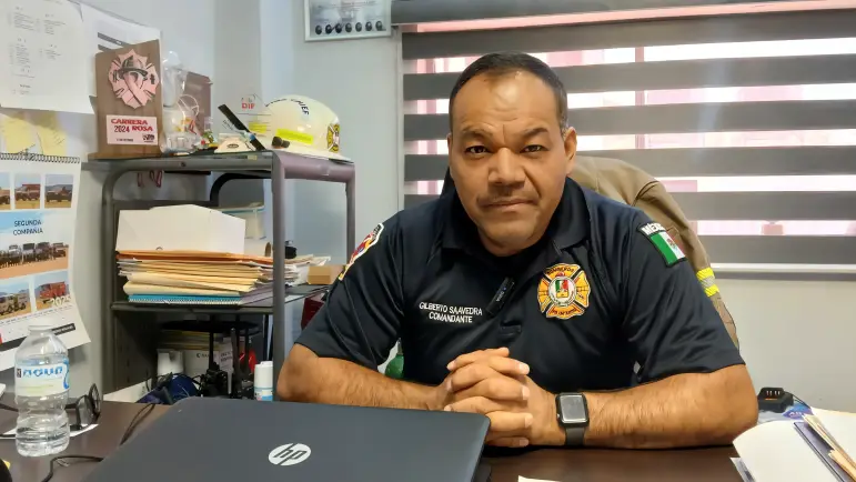 Bomberos de Nogales apoyan a mujeres con cáncer de mama
