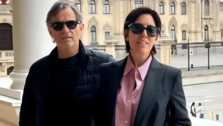 Humberto Zurita y Stephanie Salas: Romance en Mykonos
