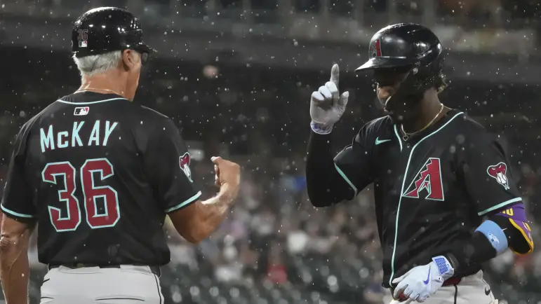 Duelo crucial: Diamondbacks vs. Royals, lanzadores en la mira
