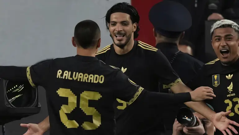 México vence a Honduras y avanza a la final de la Copa Oro
