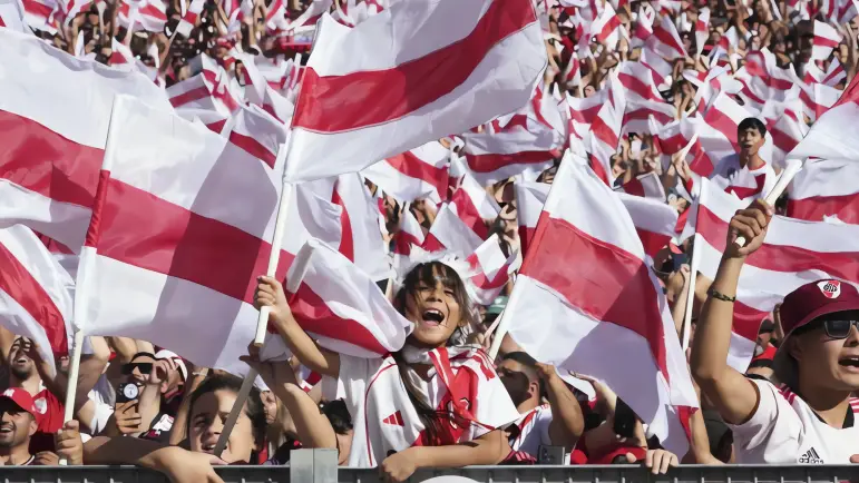 Regresan las tribunas visitantes al fútbol argentino tras 10 años

