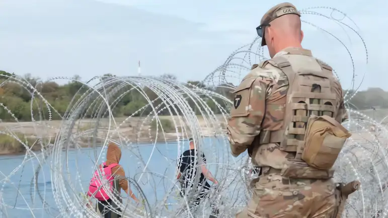 Trump desplegará 2,000 soldados en la frontera para apoyar al ICE
