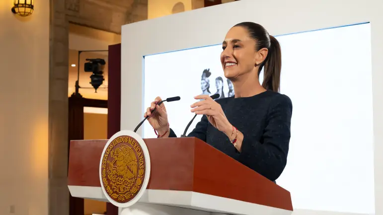 Sheinbaum descarta obligatoriedad de CURP con biométricos
