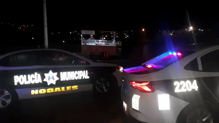 Balacera daña seis vehículos en Nogales

