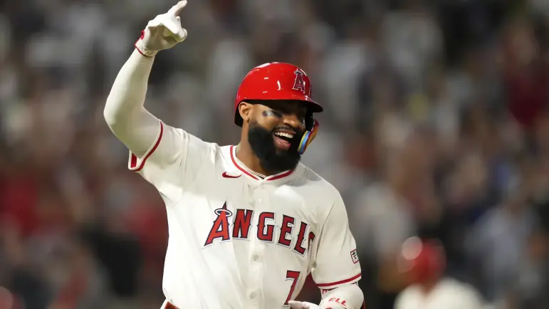 Angelinos Completan Remontada Épica ante Dodgers
