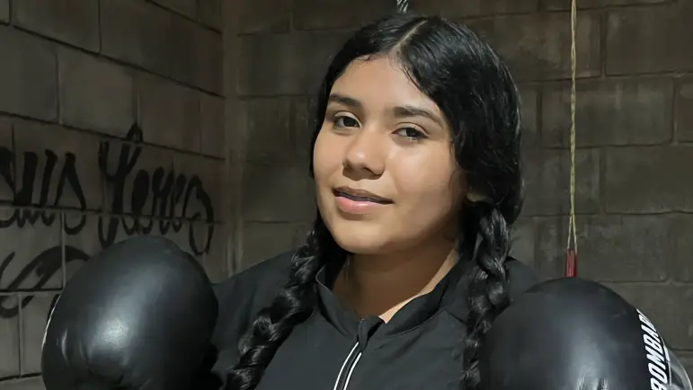 Chocue Hernández: La boxeadora yaqui que enaltece a México
