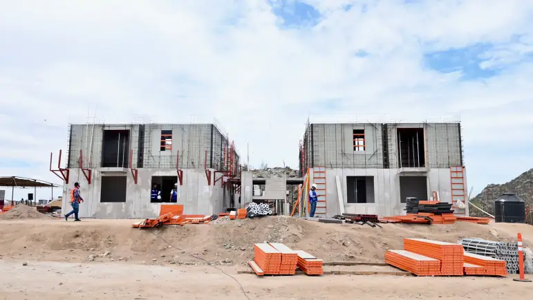 Sonora impulsa construcción de 33,800 viviendas
