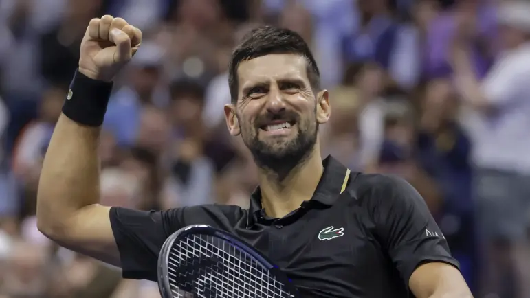 Djokovic vence el dolor y sigue en el US Open
