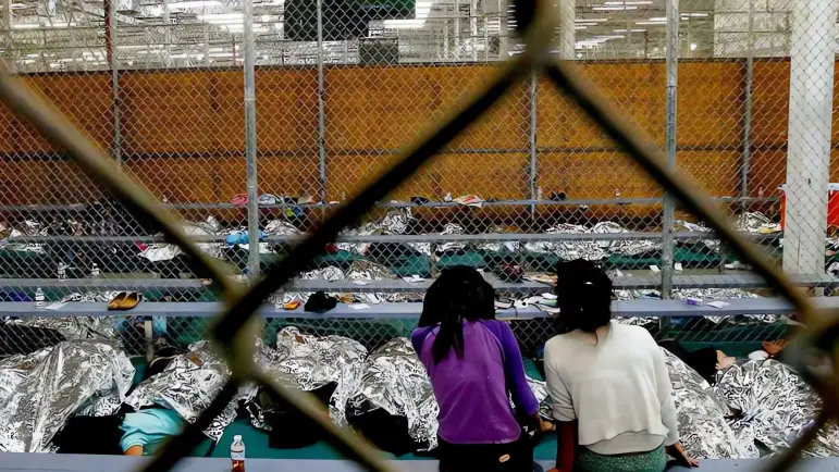 ICE amplía la detención de migrantes a siete días en situaciones críticas