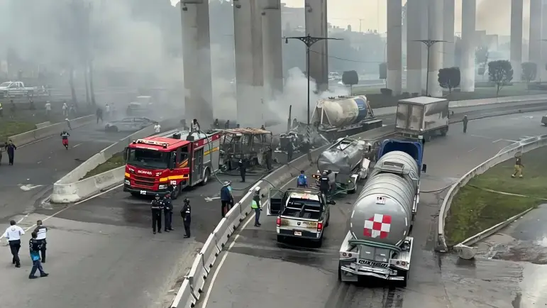 57 Heridos tras Explosión en Puente de Iztapalapa
