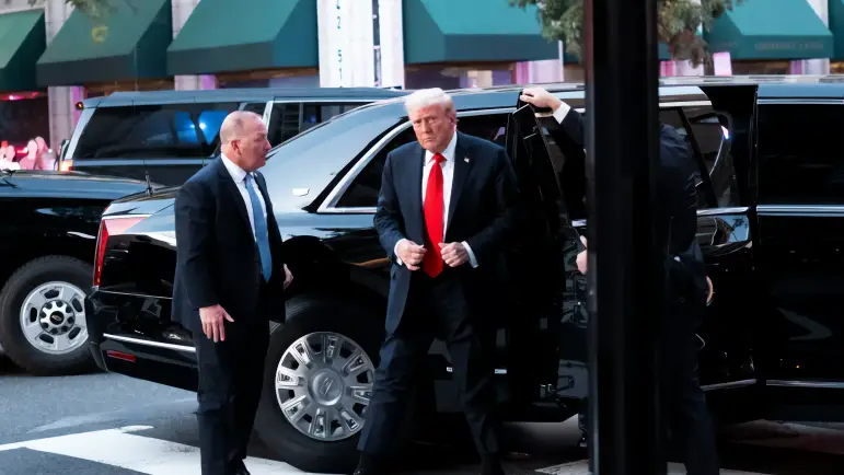 Documentos revelan la conexión de Trump con Epstein
