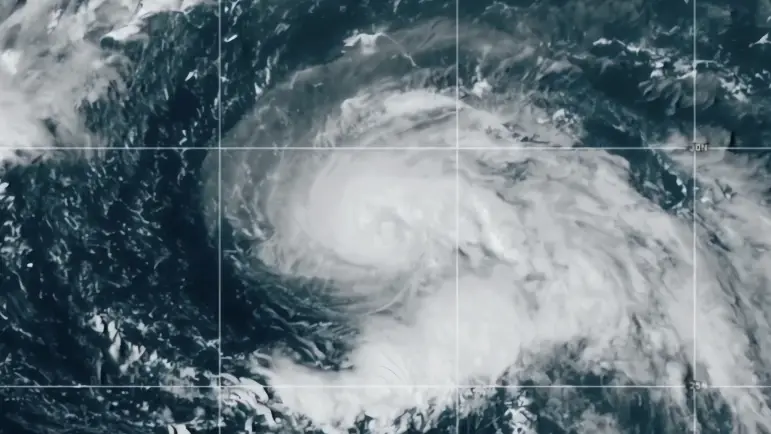Huracán Gabrielle: Intensificación a categoría 3, amenaza con alcanzar categoría 4