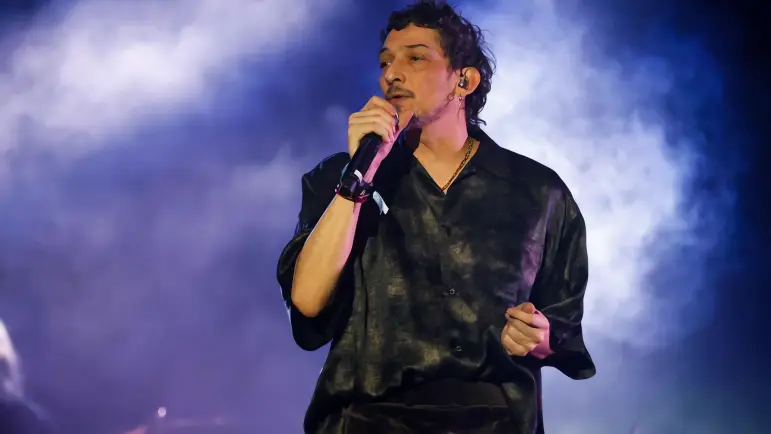 Debate viral por playback en concierto de Zoé: Larregui responde a críticas