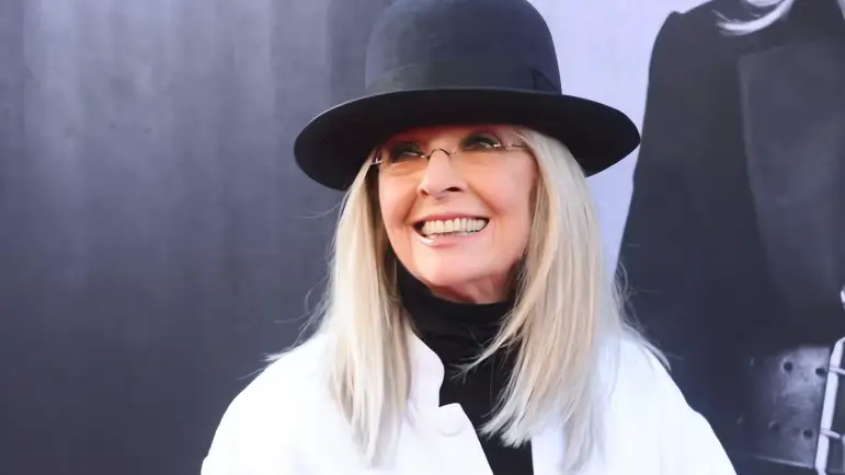 Diane Keaton, Ícono de Hollywood y Ganadora del Oscar, Fallece a los 79 Años
