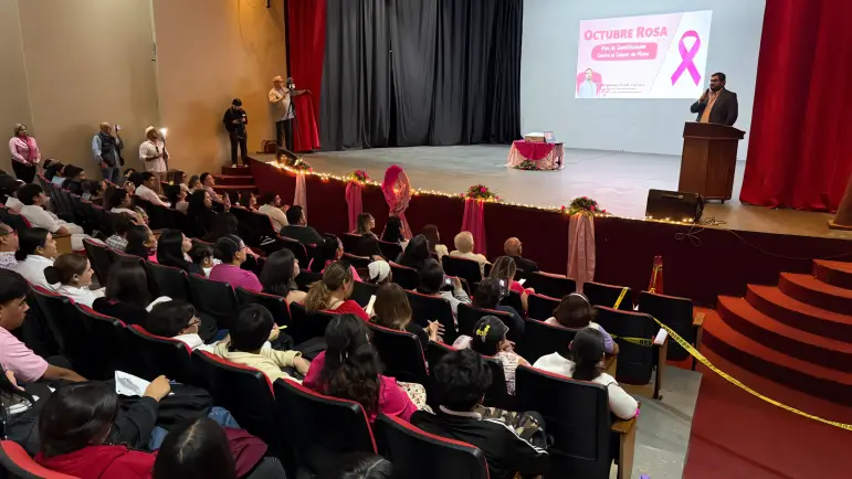 Nogales conmemora el Día contra el Cáncer de Mama con foro de concienciación y prevención
