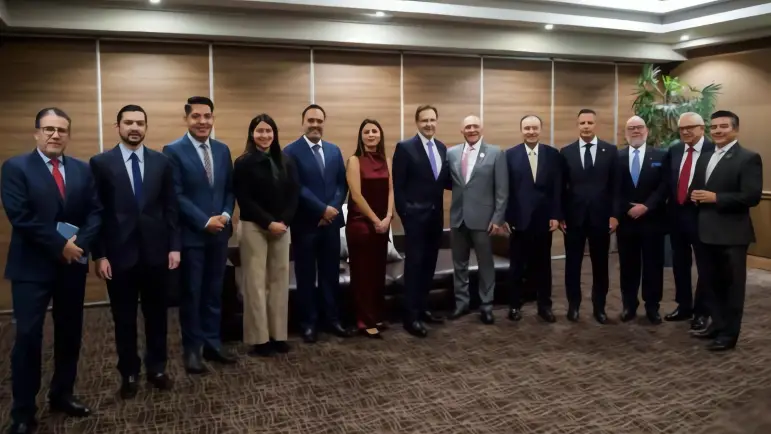 Alfonso Durazo reafirma el compromiso de Sonora con el crecimiento de la industria manufacturera y energías limpias