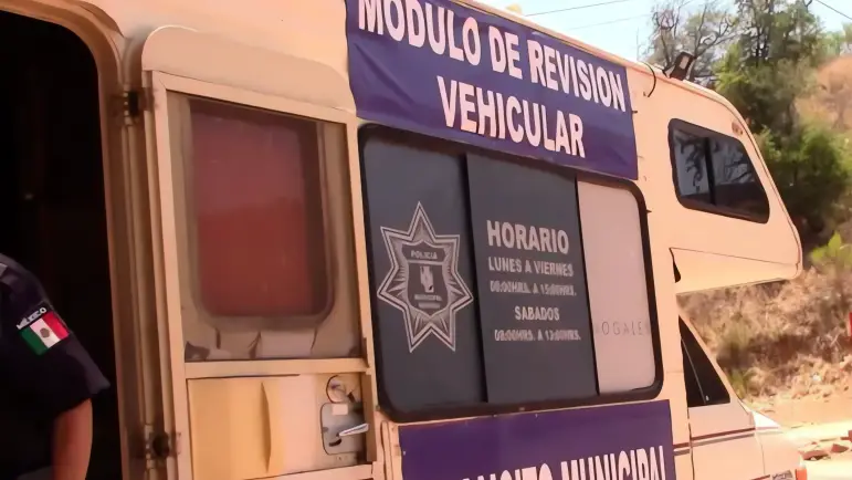 Exigen revisión vehicular cada seis meses para circular y entrar a EE.UU.