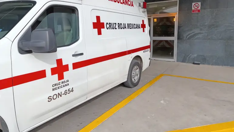 Electricista de 64 años gravemente herido tras caída desde techo en Casa Blanca