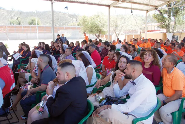 Realizan matrimoniocolectivo en Cereso