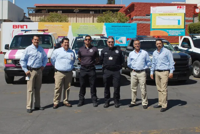 Dona empresa patrullas