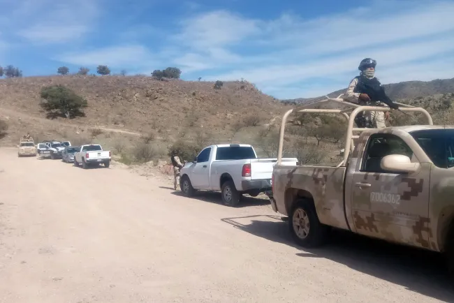 Localizan cuatro personas sin vida