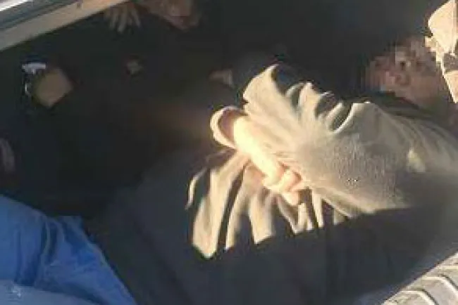 Llevaba mujer indocumentados