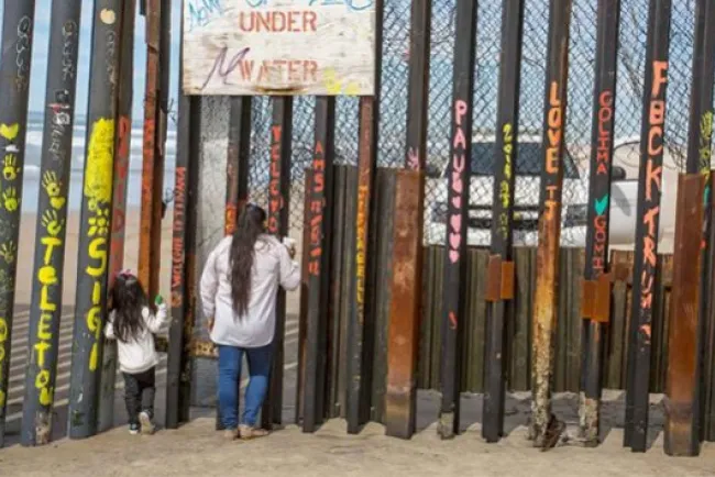 No habrá confrontación con EU por muro: AMLO